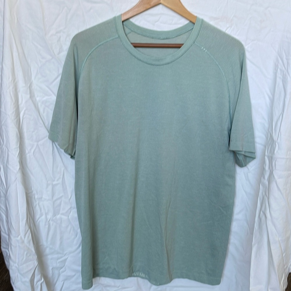 Lulu workout shirt